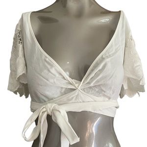 Crop shirt with wrap around tie